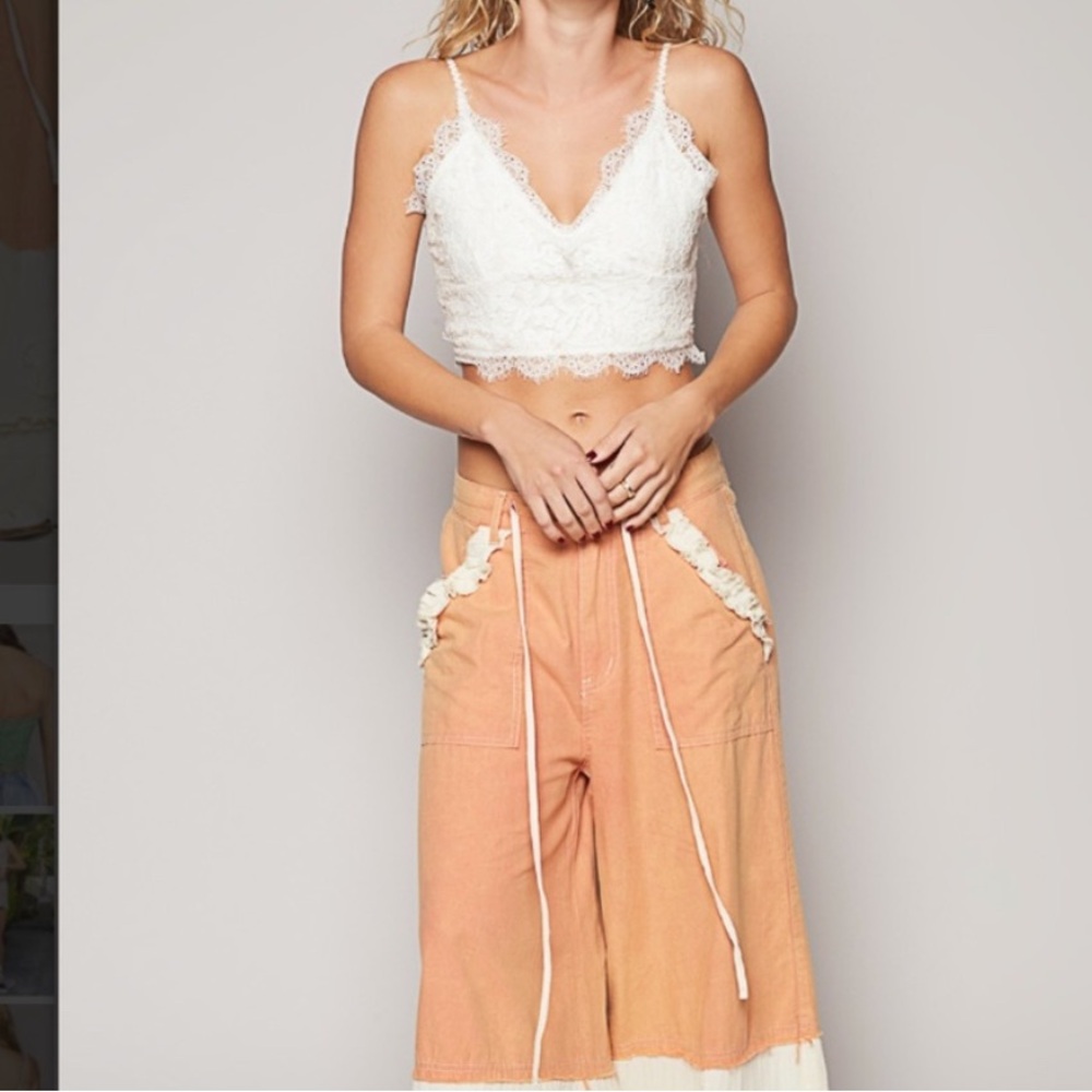 🎉2 for $25🎉 POL - Lace Cropped Camisole Top/Bralette in White. NWT!